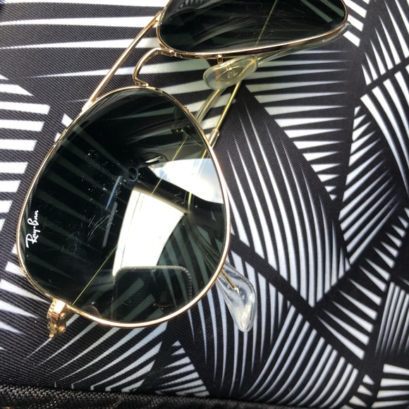 gold aviator style Ray Bans - Picture 2 of 3